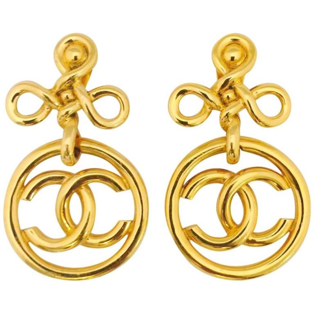 Vintage Chanel Gold Knot CC Clip On Earrings